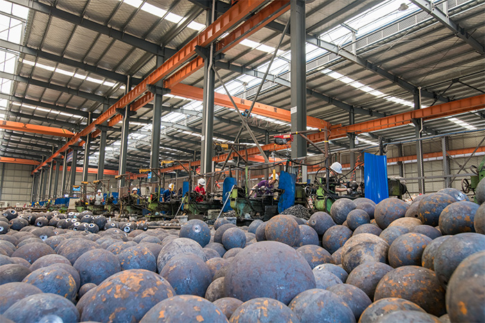 網(wǎng)架配件車(chē)間